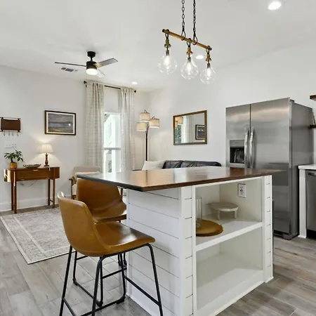 Cozy Vacation Rental In Old Town Bay St Louis Close To Beach, Bars, And Dining Bay St. Louis Extérieur photo