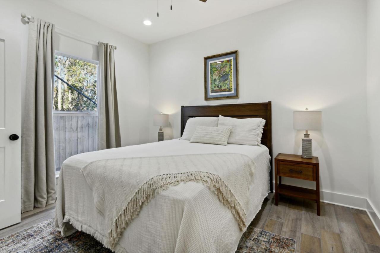 Cozy Vacation In Old Town Bay St Louis Close To Beach, Bars, And Dining * Bay St. Louis